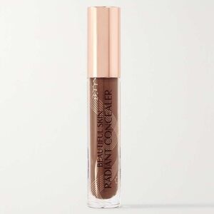 New CHARLOTTE TILBURY
Beautiful Skin Radiant Concealer - 16 Deep